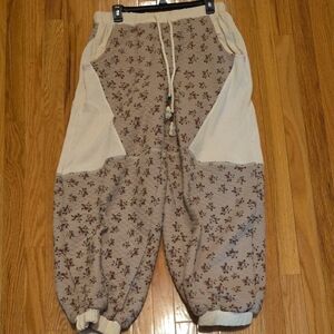 POL Cream and Tan Jogger Pants